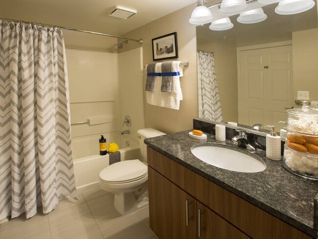 Bathrooms with Ceramic Tile