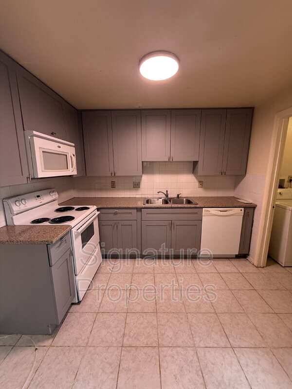 Photo - 369 Circuit Ln