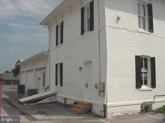Photo - 106 Chester St
