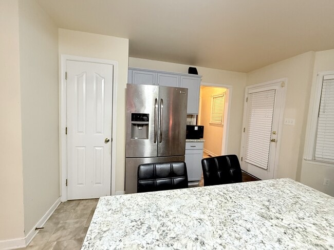 Photo - 2812 Providence Creek Rd