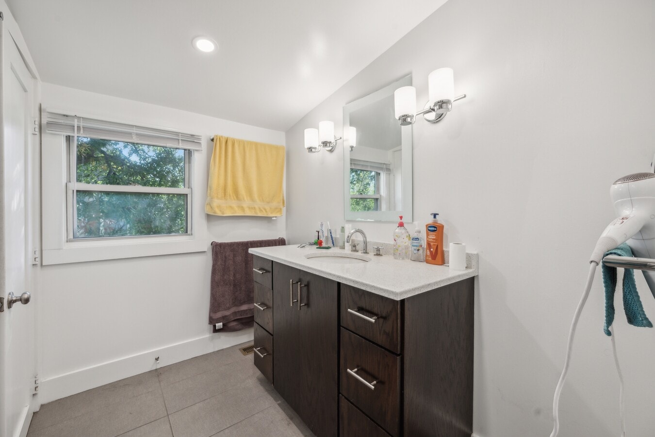 Photo - 4800 Berwyn Rd