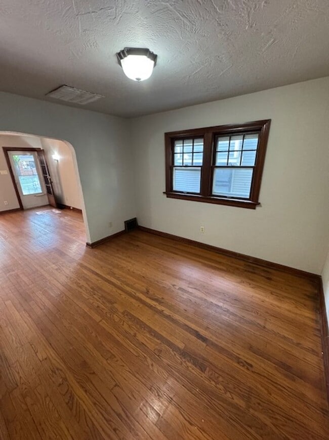 Photo - 3008 Hoagland Ave Unit 3008