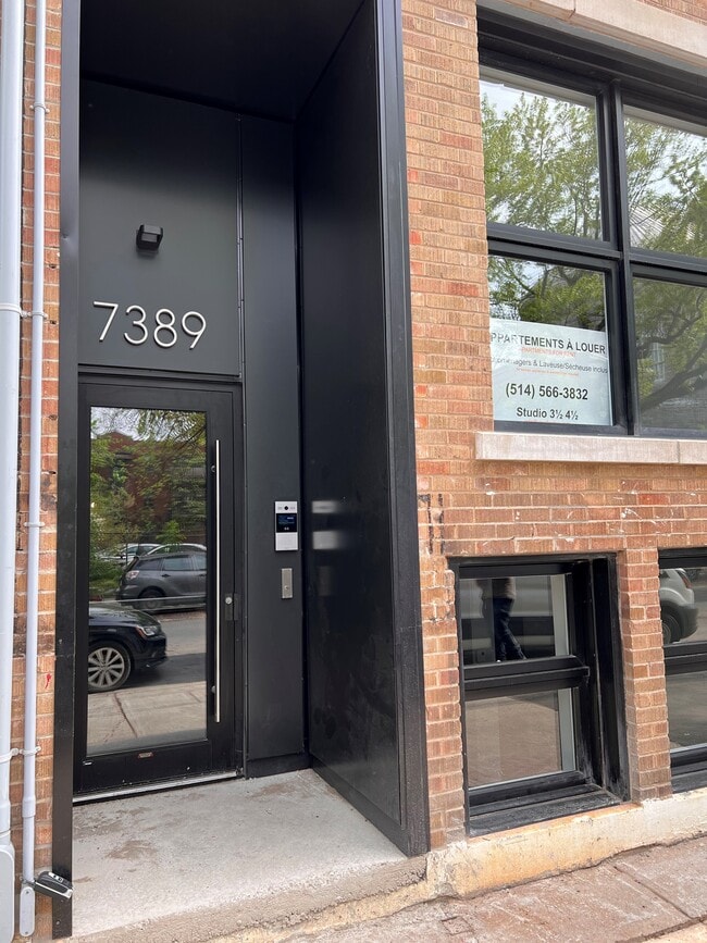 Building Photo - Les Appartements Henri-Julien