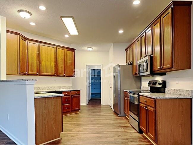 Photo - 16250 Milhousen Trail