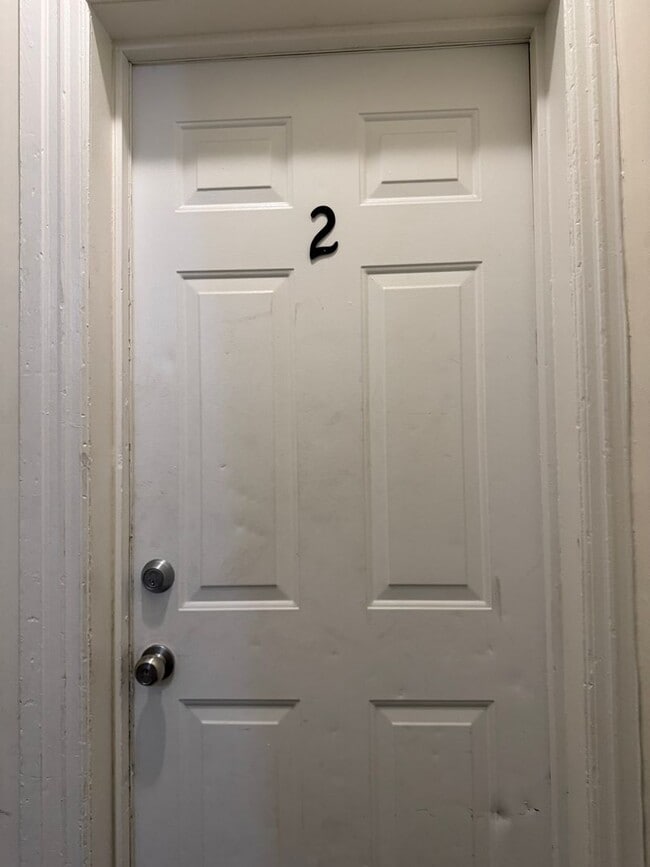 Photo - 929 W Gordon St Unit 2