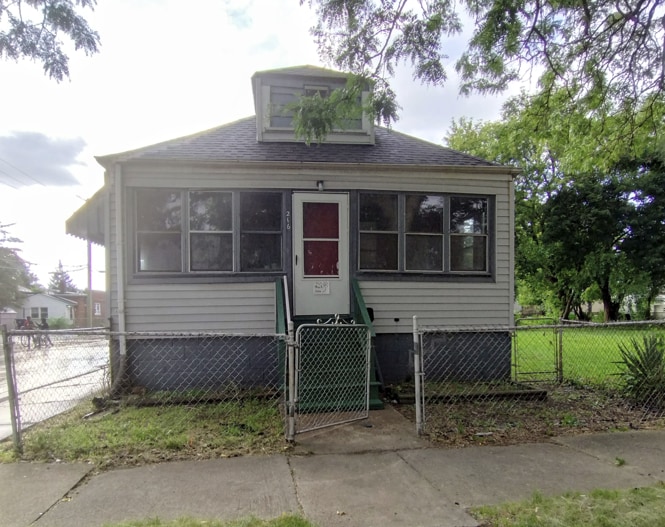 Photo - 216 Goodell St Apartment