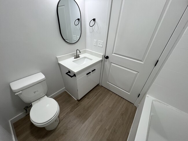 Photo - 404 E 5600 S Unit 308