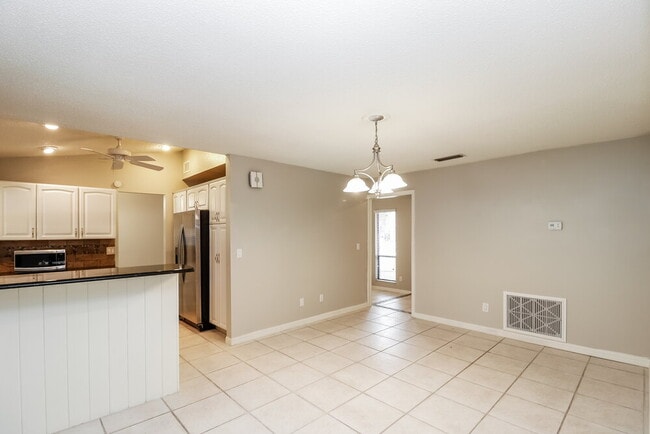 Photo - 5503 Bluejay Ln