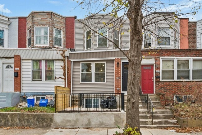 Photo - 2553 S Dewey St