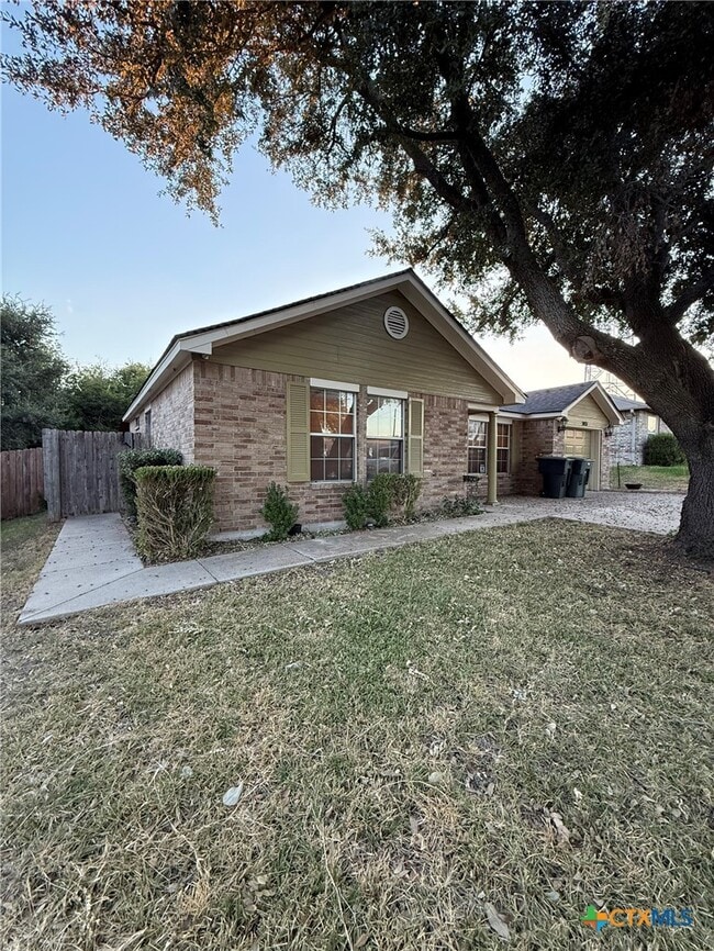 Photo - 2421 Hancock Dr