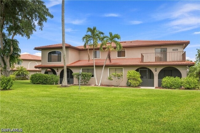 Building Photo - 27761 Hacienda E Blvd