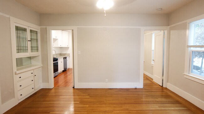 Photo - 2724 H St Unit Apartment D