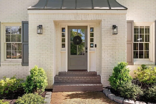 Photo - 8081 Ridgetown Ln
