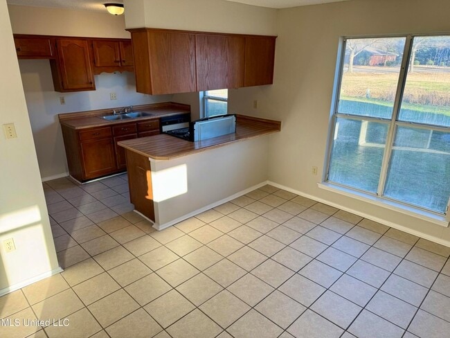 Photo - 6050 Somerset Dr