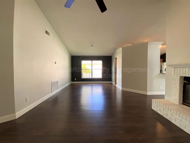 Photo - 225 Wild Pine Point