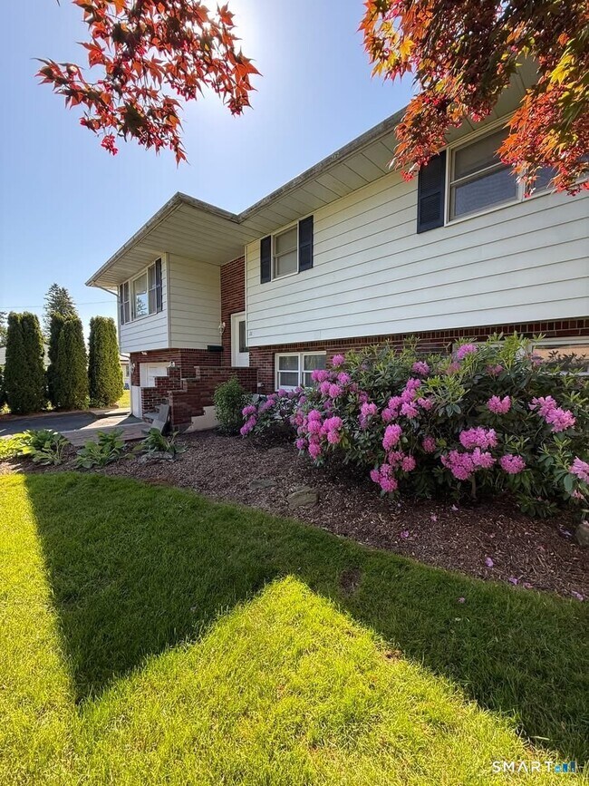 21 Cheryl Dr
