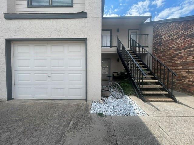Photo - 835 W Harwood Rd Unit C