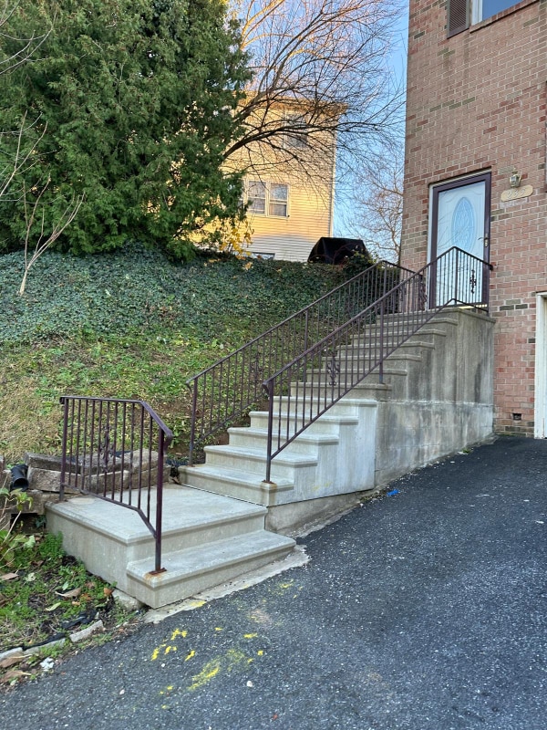 Photo - 235 Vista Dr