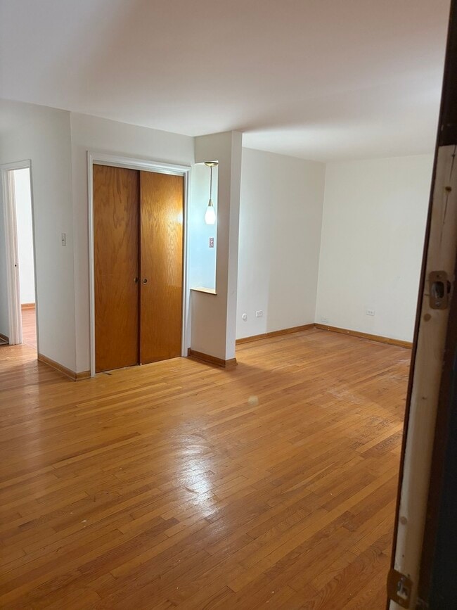 Photo - 10739 S Pulaski Rd
