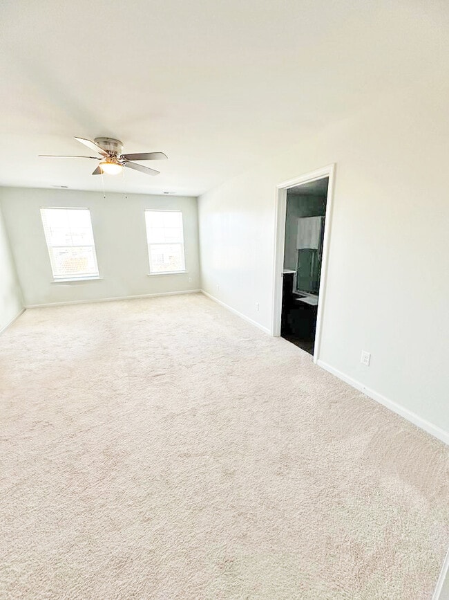 Building Photo - 163 Hogan Dr Rental