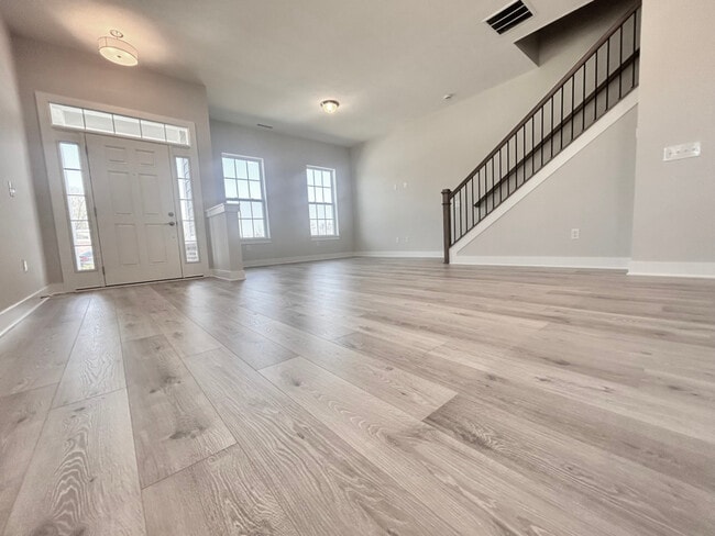 Photo - 714 Kinzer Ave