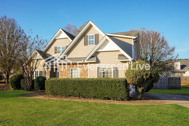 Photo - 102 Ruby Way