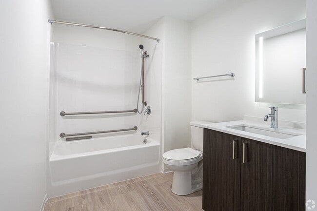 Full Size Bathroom
