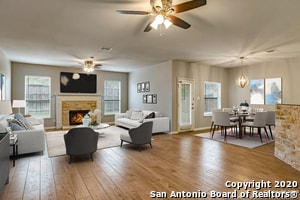 Photo - 133 Deer Wood Oaks