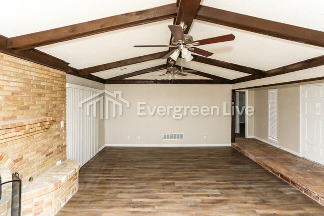 Photo - 715 San Juan Dr