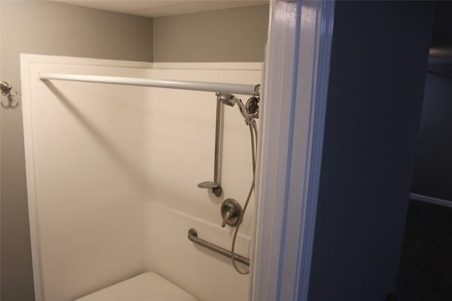 717 7th St
