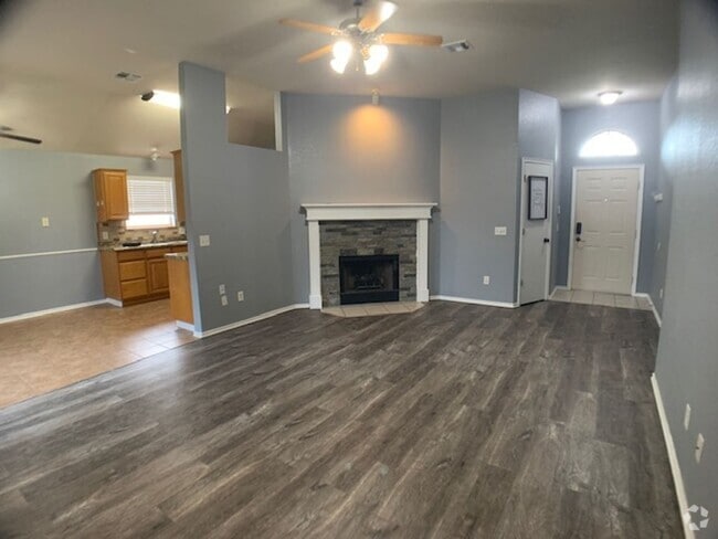 Building Photo - Three Bedroom Edmond!!! Rental