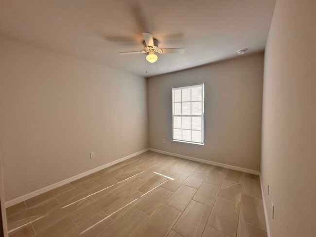Photo - 1202 NE 15th Ln