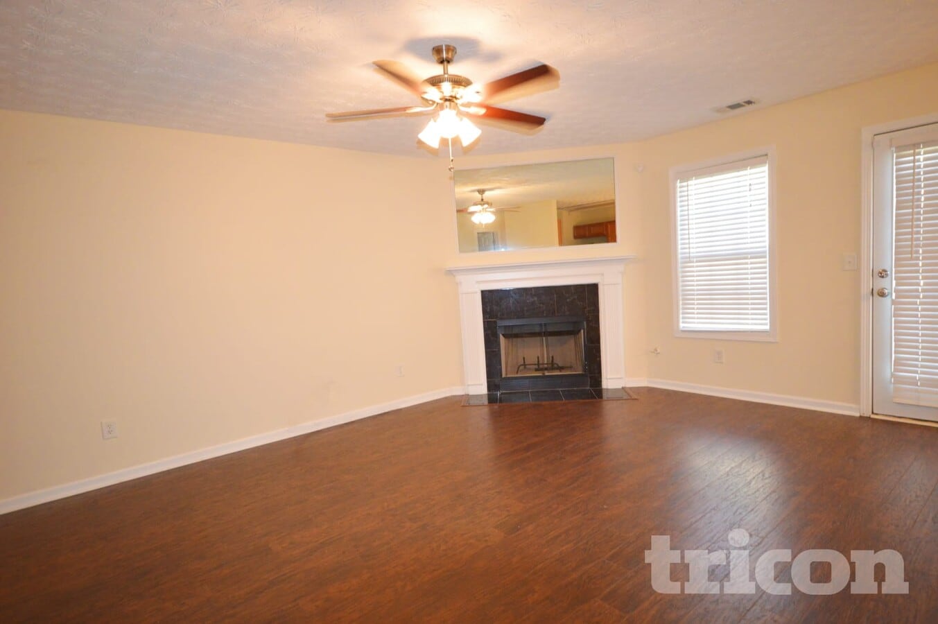 Photo - 4682 St James Way