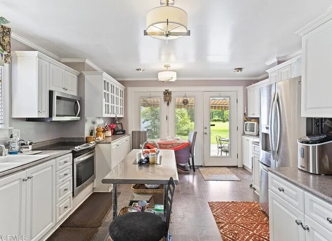 Photo - 2104 Castle Hayne Rd