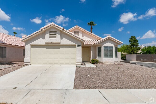 Building Photo - Comfort & Convenience in This 3-Bedroom De... Rental