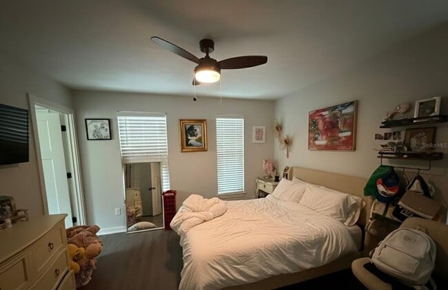 Photo - 711 NW 10th St