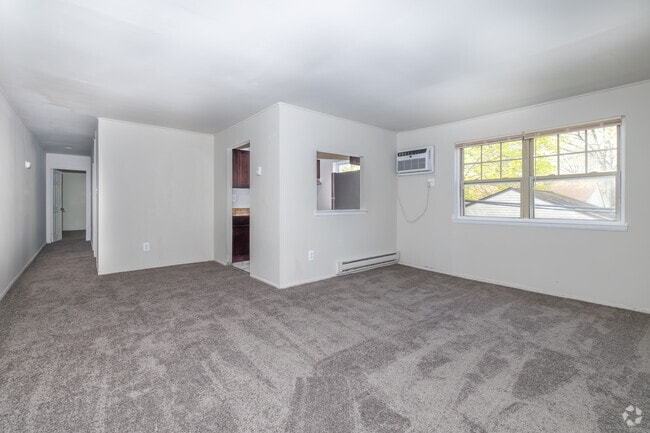 2 habitaciones, 1 baño - 1000 pies cuadrados - Sala de estar - Salem Crossing Apartments