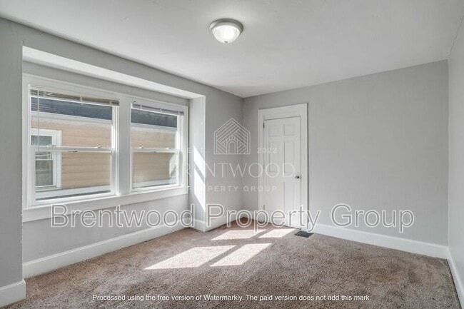 Photo - 3039 N Delaware St