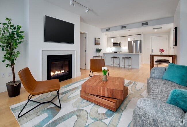 Building Photo - 9 Beech St Unit 3 Rental