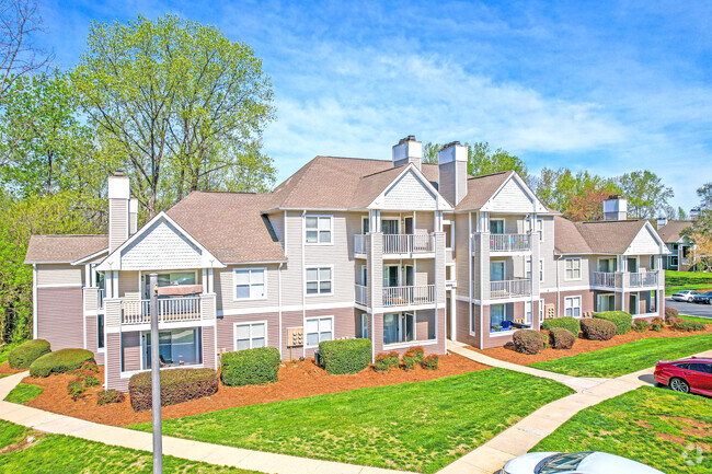 Mallard Creek - Mallard Creek Apartamentos