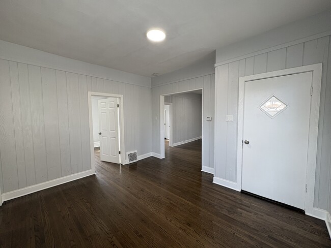 Photo - 307 Prairie Ave