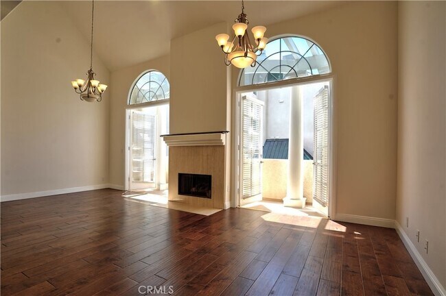 Photo - 930 N Doheny Dr Unit 303