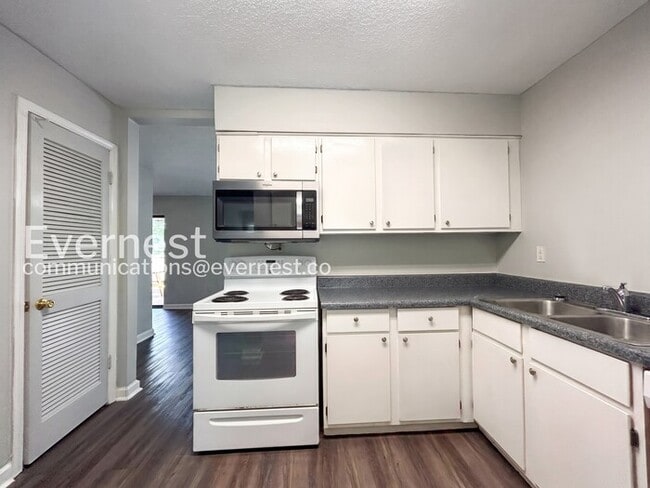 3101 Rising Sun Rd