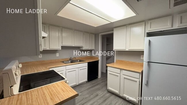 Photo - 3139 E Cicero St