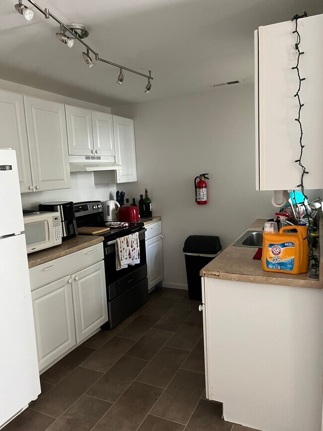 Kitchen - 229 Meadow Ridge Rd Condo Unit Fox Chase Smithville NJ