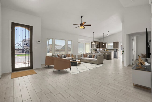 Photo - 521 Paseo Modesto Dr