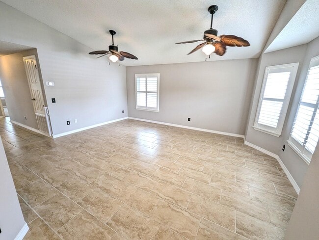 Photo - 9475 Pine Lily Ct