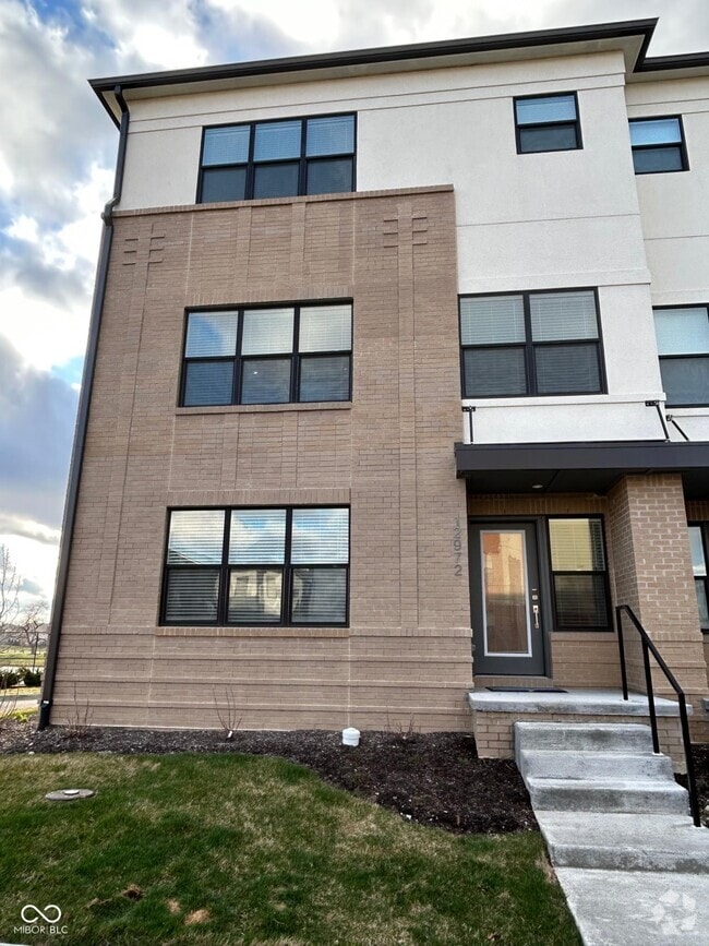 Building Photo - 12972 Moultrie St Rental