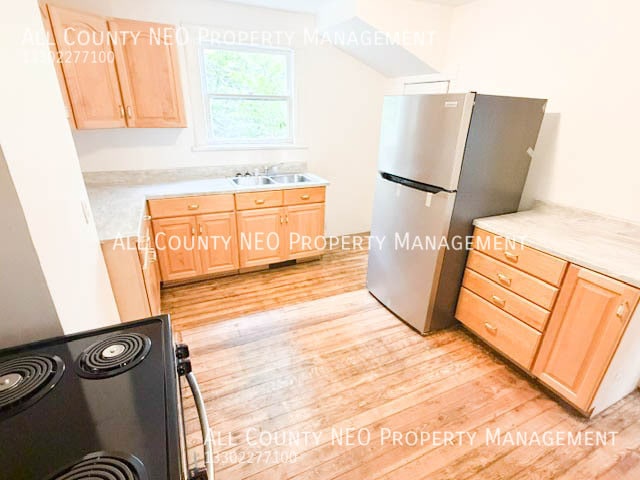 Photo - 519 E 103rd St