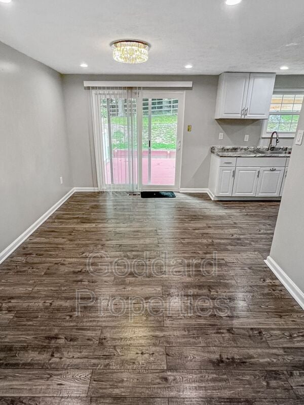 Photo - 8535 Hayshed Ln